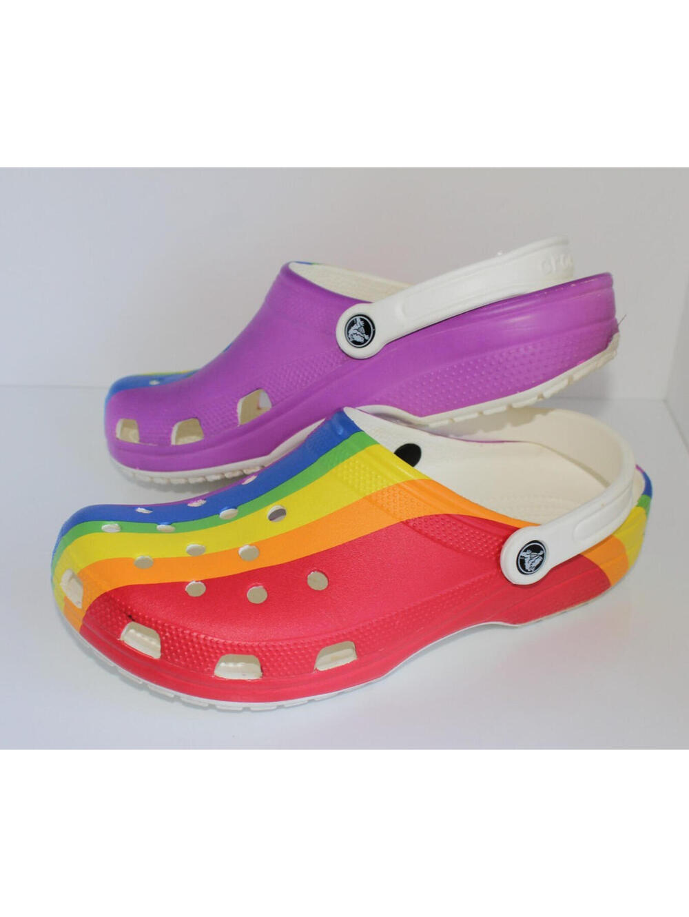 Crocs Unisex W-11/M-9 Classic Rainbow Stripe Clog 206360-93R